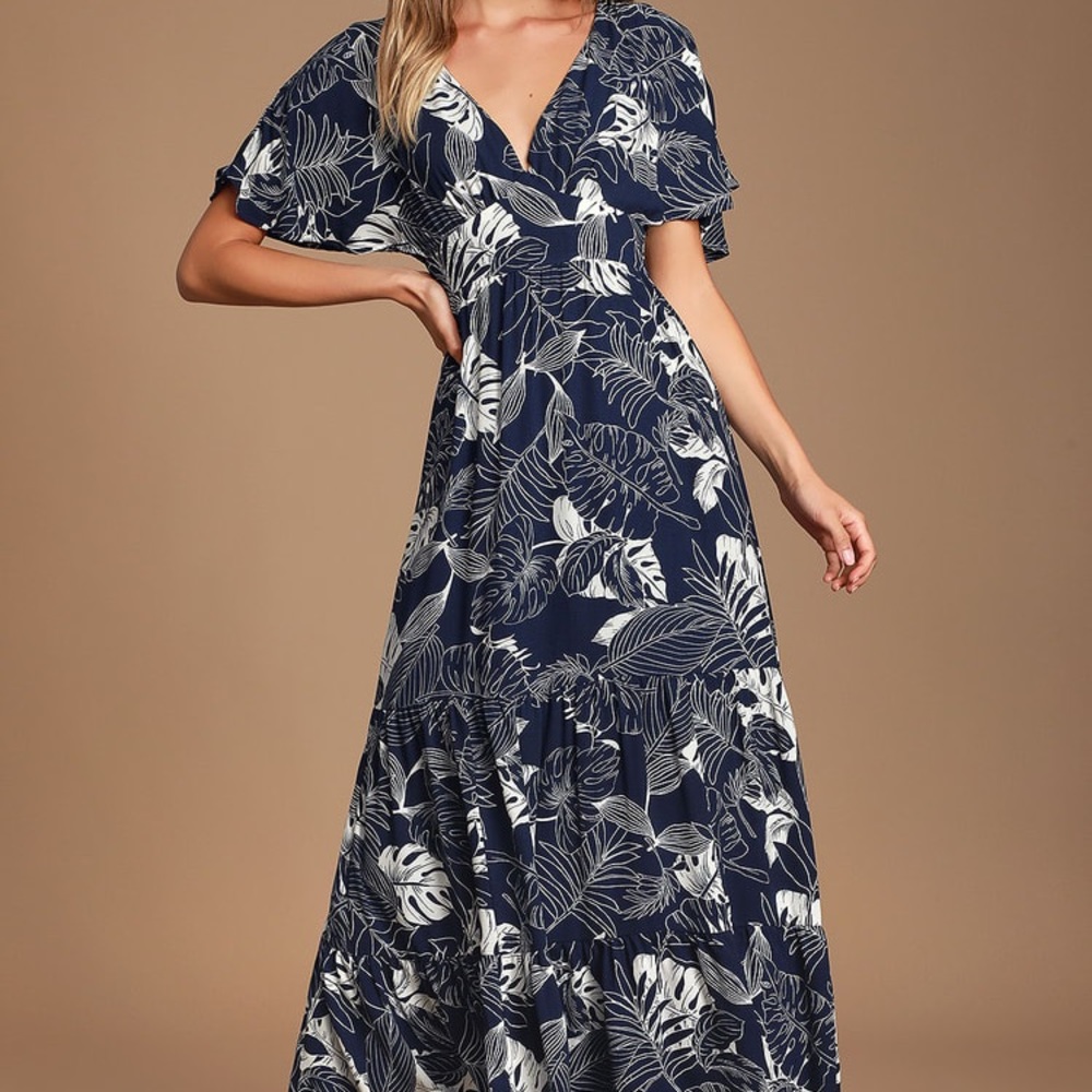 Lulu’s Savanna Navy Blue Floral Print Maxi